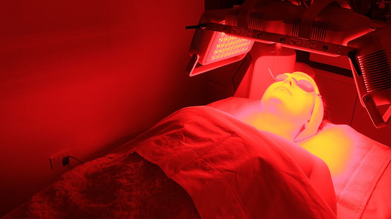 LED LIGHT THERAPY DEVICE